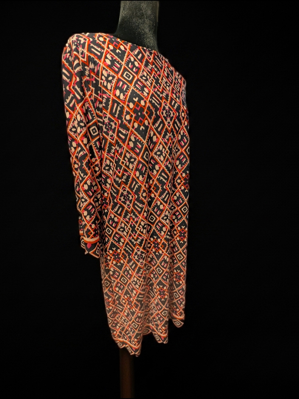 Charlie Paige Long Sleeve Geometric Shift Dress - Orange & Navy (A30)